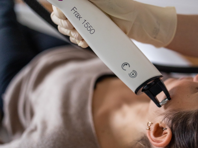 RAJEUNISSEMENT ET RESURFACAGE CUTANE PAR LASER